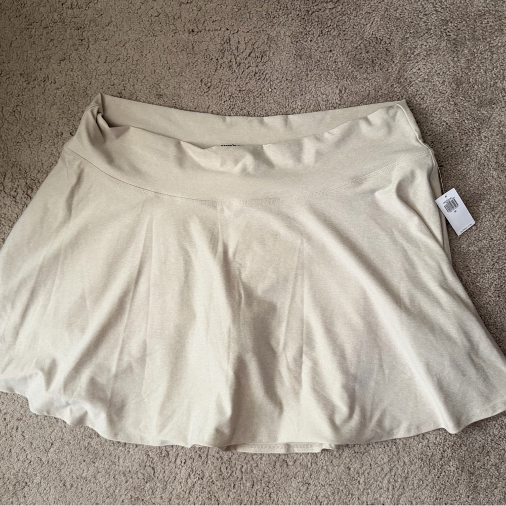 Old navy active skirt with shorts - NWT